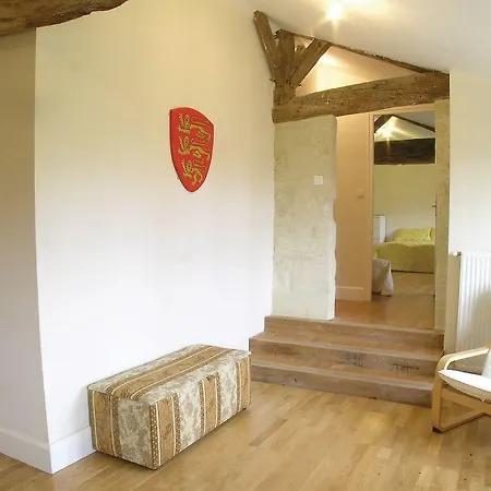 Three-bedroom Holiday Bouille Loretz With A Fireplace 09 Hébergement de vacances